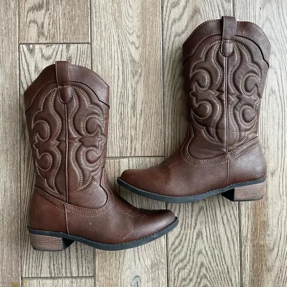 Cat and jack girls brown cowgirl boots size 3