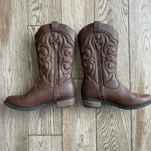 Cat and jack girls brown cowgirl boots size 3