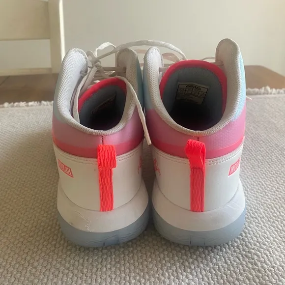 Moolah Women’s Basketball Kicks Sneakers Size 9.5 Blue and Pink