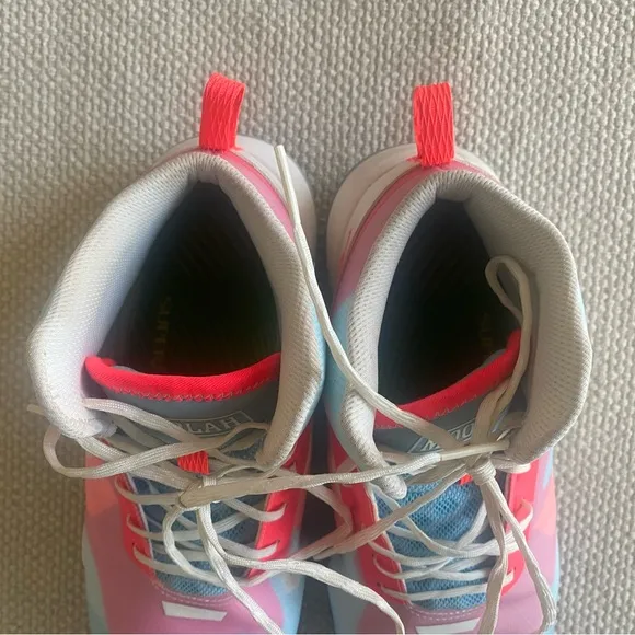Moolah Women’s Basketball Kicks Sneakers Size 9.5 Blue and Pink