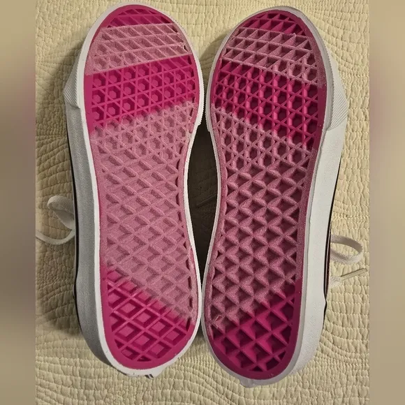 NIB Vans Ward Glow in the Dark Girls Ward Skate Sneakers