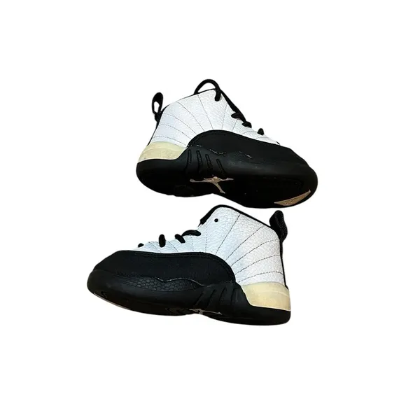 Nike Air Jordan 12 retro OG royalty taxi Kids White/Black Sneakers GUC toddler 6