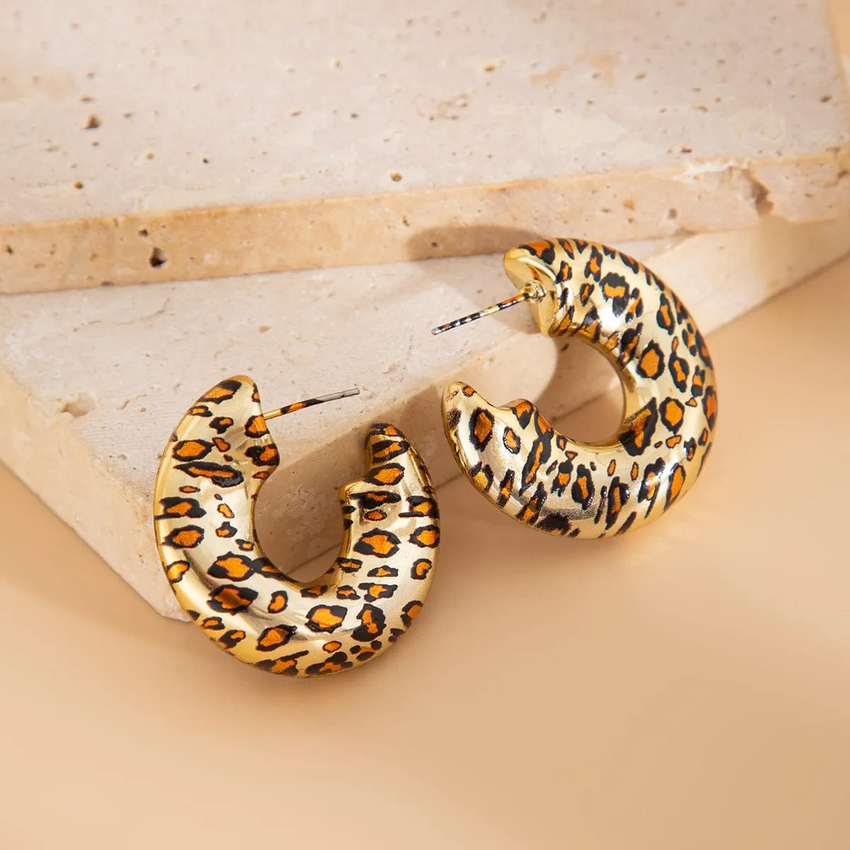 Stylish Leopard C Shaped Stud Earrings
